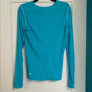 Lululemon Runbeam Long Sleeve
Spry Blue sz: 10